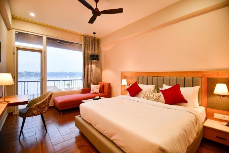 Aviral Ganga A Unit Of Amritaam Wellness Hotel Varanasi