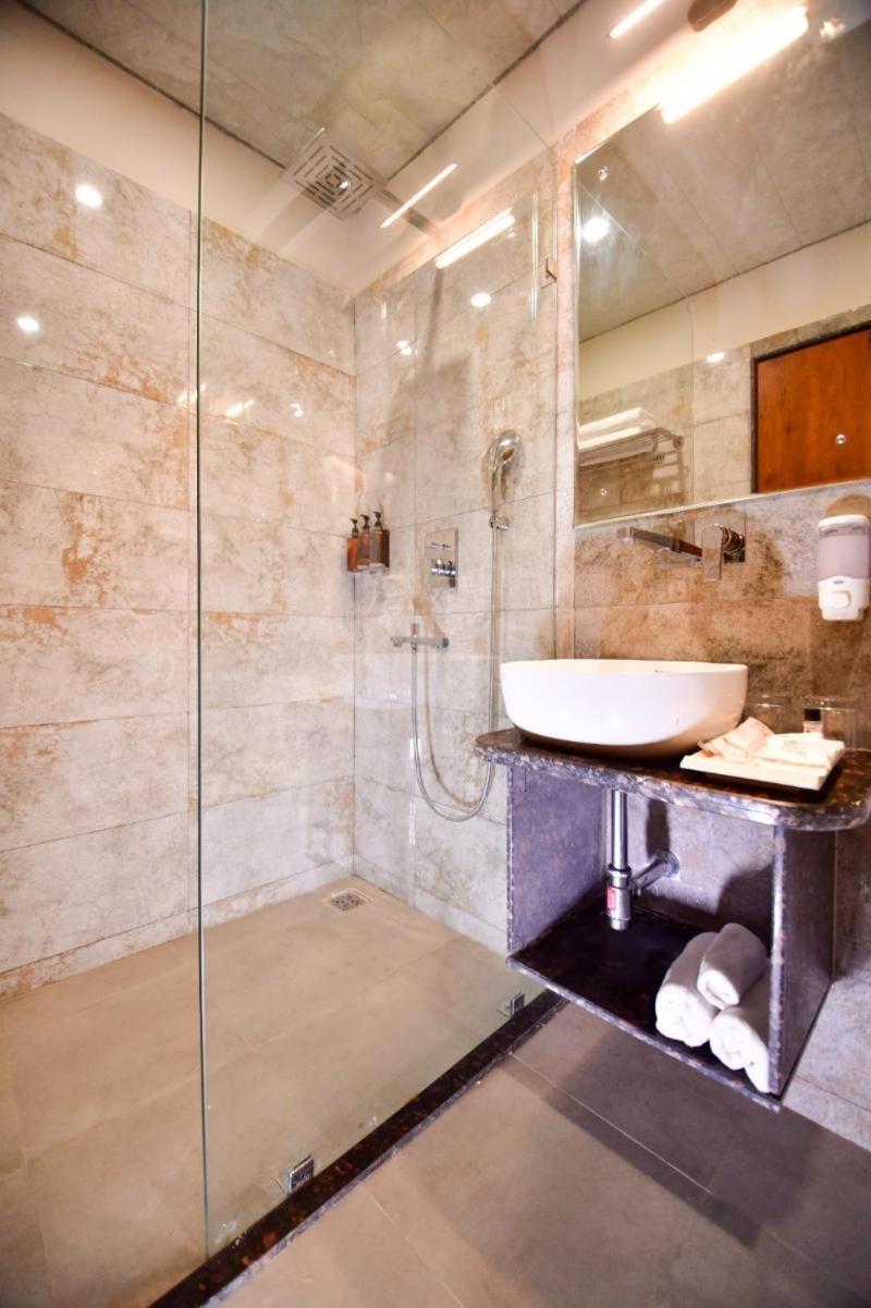 Aviral Ganga A Unit Of Amritaam Wellness Hotel 4*